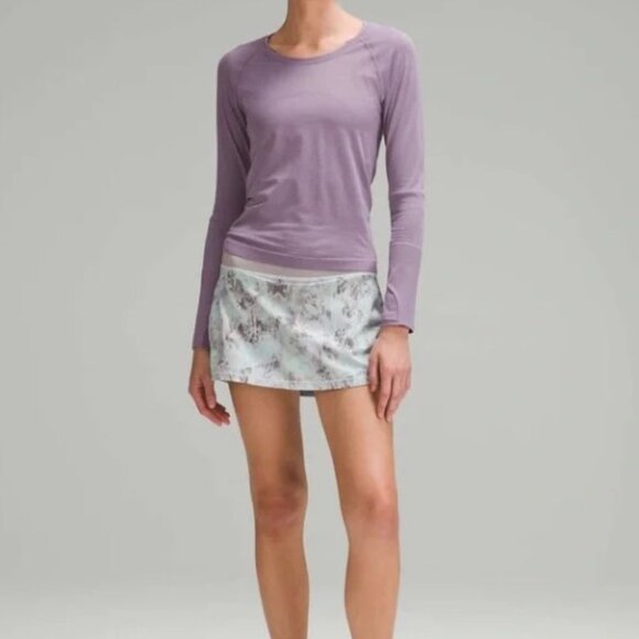 Lululemon Pace Rival Mid-Rise Skirt in Plisse Bloom Multi / Mauve Grey sz 14 - Picture 3 of 11